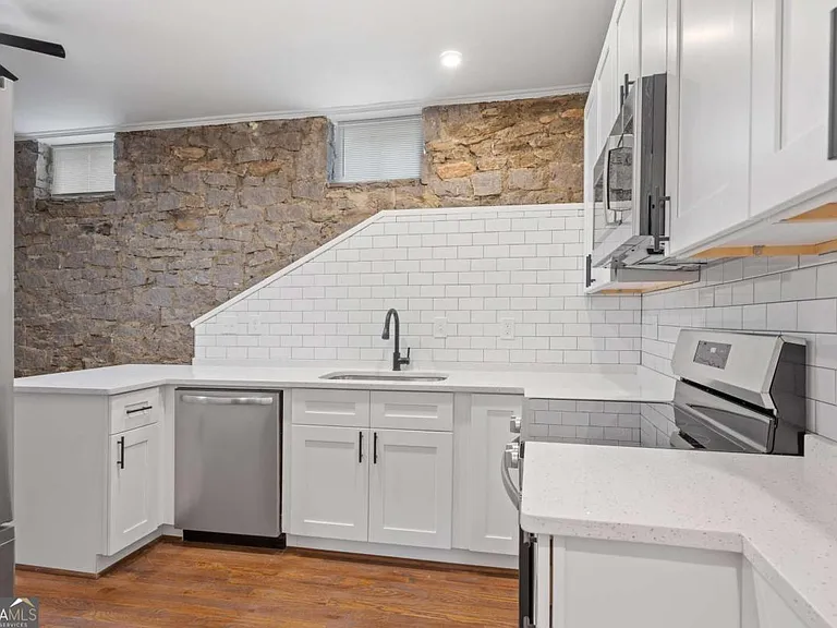 360 Ponce De Leon Ave NE #15 — Photo 11