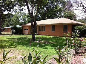 1st image of 2408 Sarasota Dr