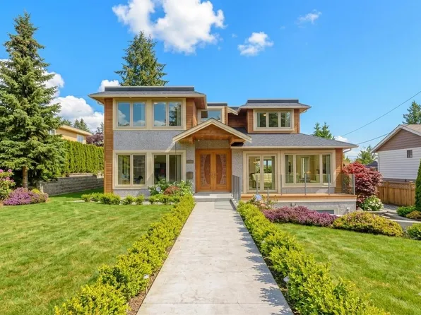 885 Beaconsfield Rd, North Vancouver, BC V7R 1S7