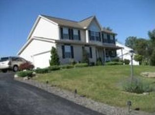 245 Jenny Ln, Stewartstown, PA 17363