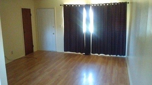 2nd image of 1552 Blairwood Ave