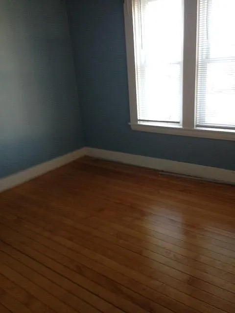 4 Central St — Photo 3