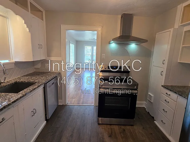 306 E Hughbert St — Photo 9