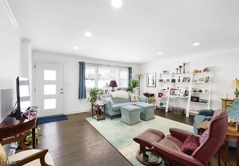 39 N Park Ter #39 — Photo 3