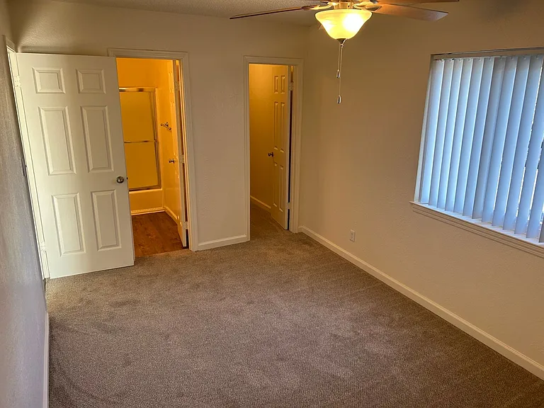450 - Harbor Breeze — Photo 34