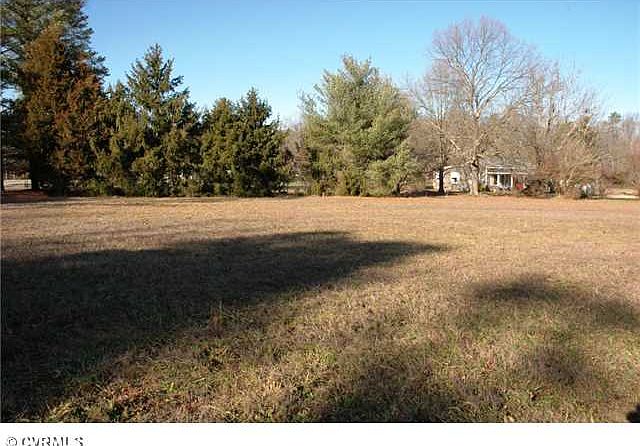 2nd image of 18403 Chestnut Ridge Rd
