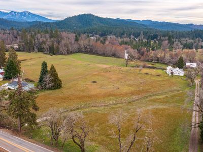 175 Deer Creek Rd, Selma, OR, 97538