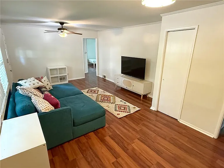 7680 Rainbow Dr — Photo 6