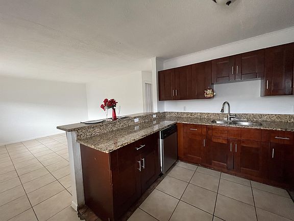 4th image of 1829 N A St #56-1