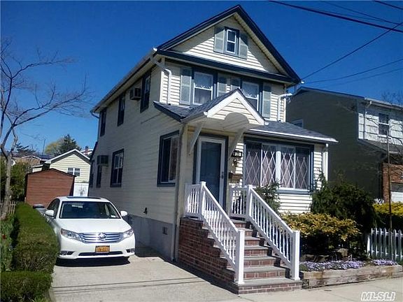 3rd image of 420 Marguerite Ave