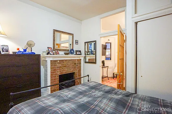 Rented by City Connections Realty | media 40