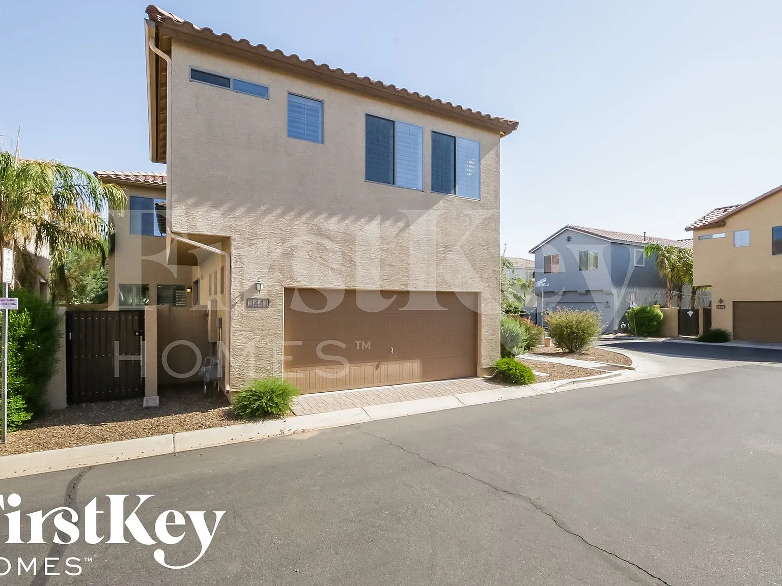 3 bed, 2.5 bath, 2182 sqft, $2,880 — Photo 2