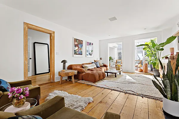 Sold by Compass | media 4