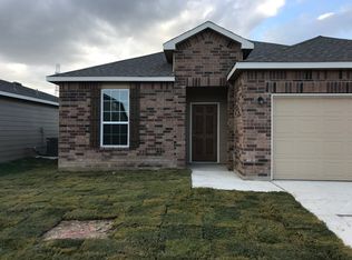 127 Hidden Knl, Selma, TX 78154