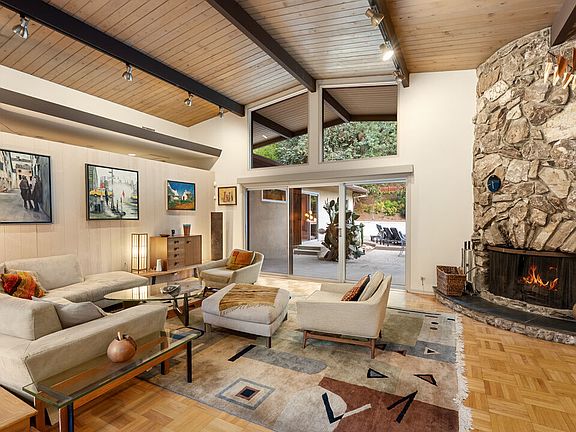 4th image of 13044 Sky Valley Rd