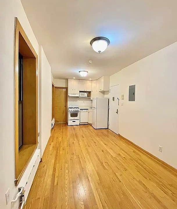 1st image of 202 Elizabeth St APT 6