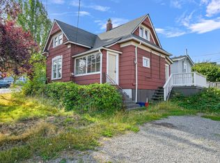 1323 Ellis St, Bellingham, WA 98225