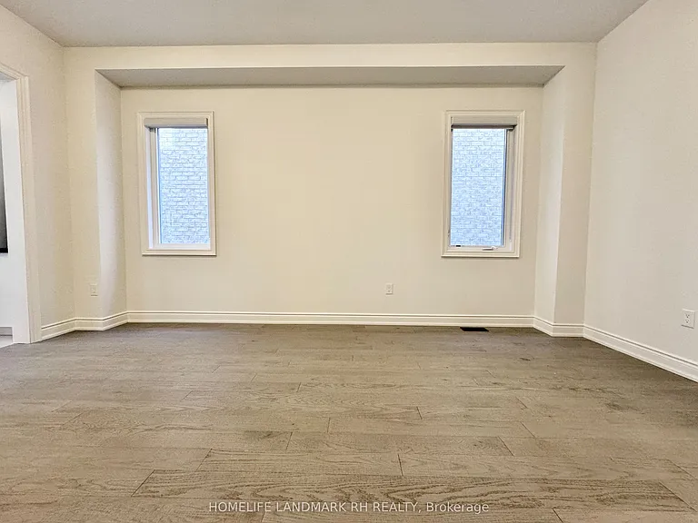 55 Prairie Rose Dr — Photo 3