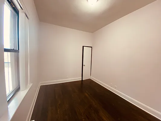 Rented by Metropolis Real Estate of Manhattan | media 13