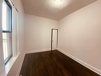 Rented by Metropolis Real Estate of Manhattan
