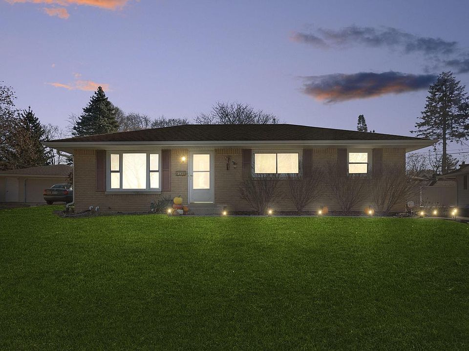 1st image of 245 South Hine AVENUE