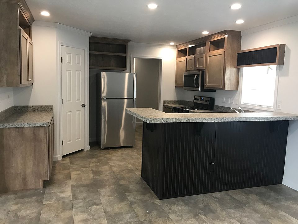 1st image of 191 Red Oak Dr #107