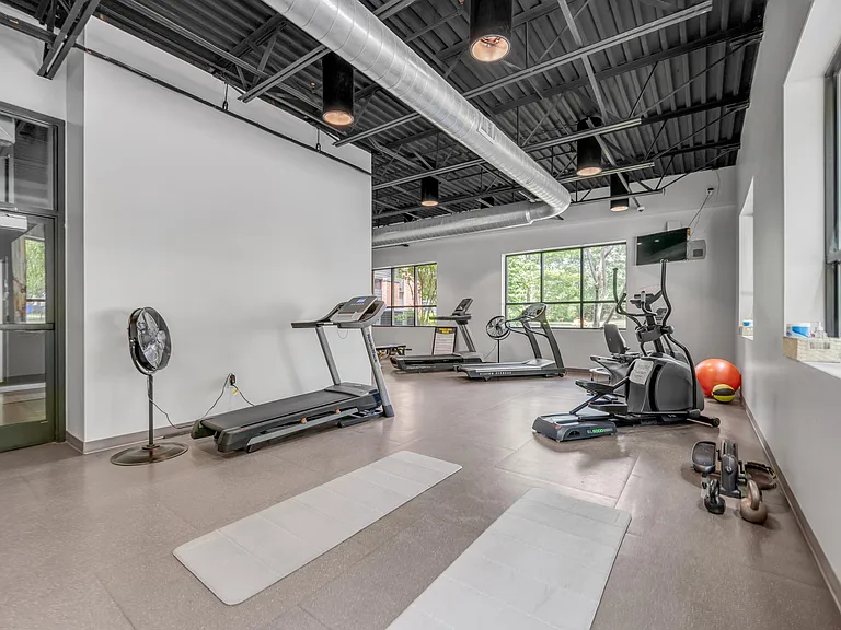 350 E Short St #209 — Photo 40