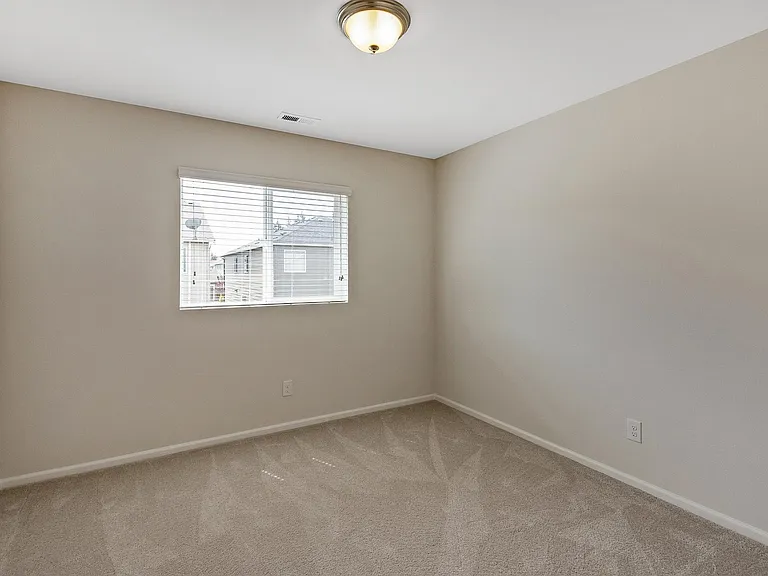 10572 190th St E — Photo 25
