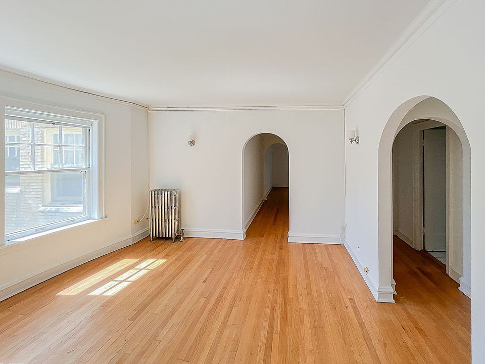 1st image of 1618 W Sunnyside Ave #2