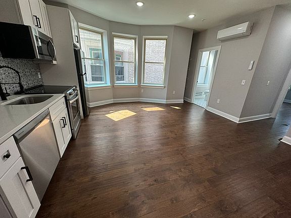 4th image of 4139 W Girard Ave #4