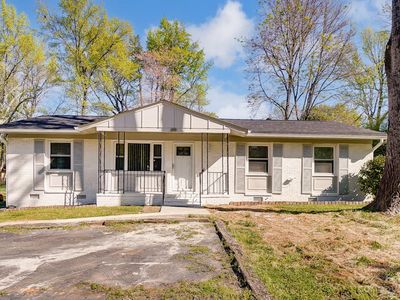 921 Carrington Dr, Charlotte, NC, 28214