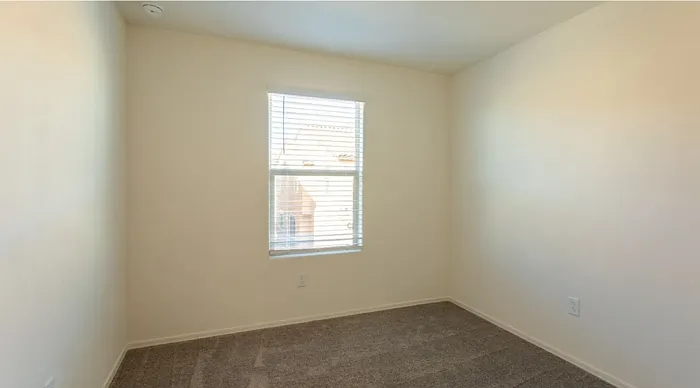 1110 E Descent St — Photo 9