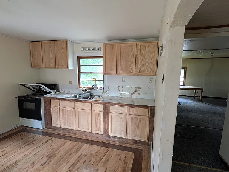 144 Virginia St #B — Photo 7