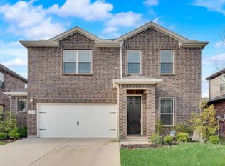 1816 Tomahawk Trl, Aubrey, TX 76227