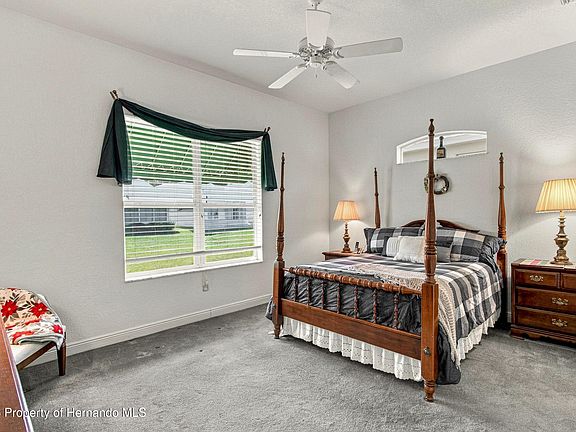 5th image of 10143 Duffy Cir