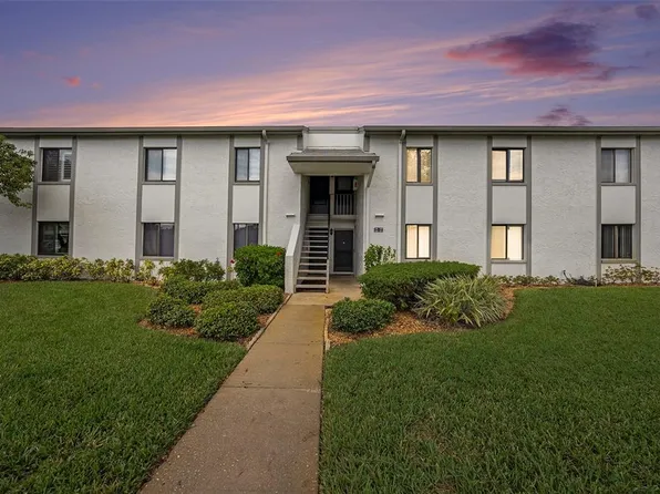 124 W Cypress Ct, Oldsmar, FL 34677