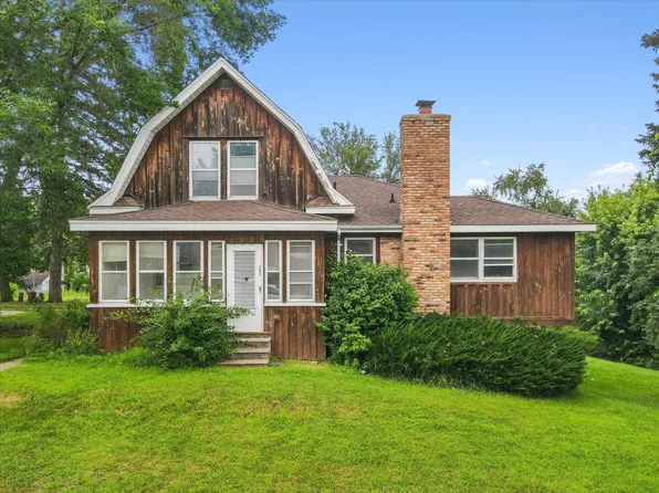 295 Haskell St E, West Saint Paul, MN 55118