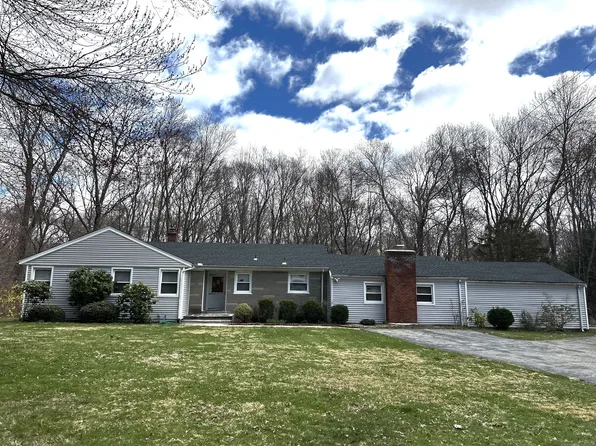 19 Laurel Road, Woodbridge, CT 06525