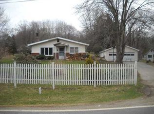 306 Elmbrook Rd, Beaver Falls, PA 15010