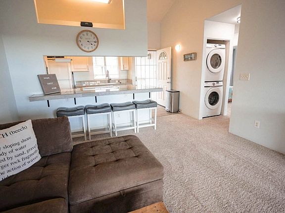 5th image of 75-6081 Alii Dr APT Z201