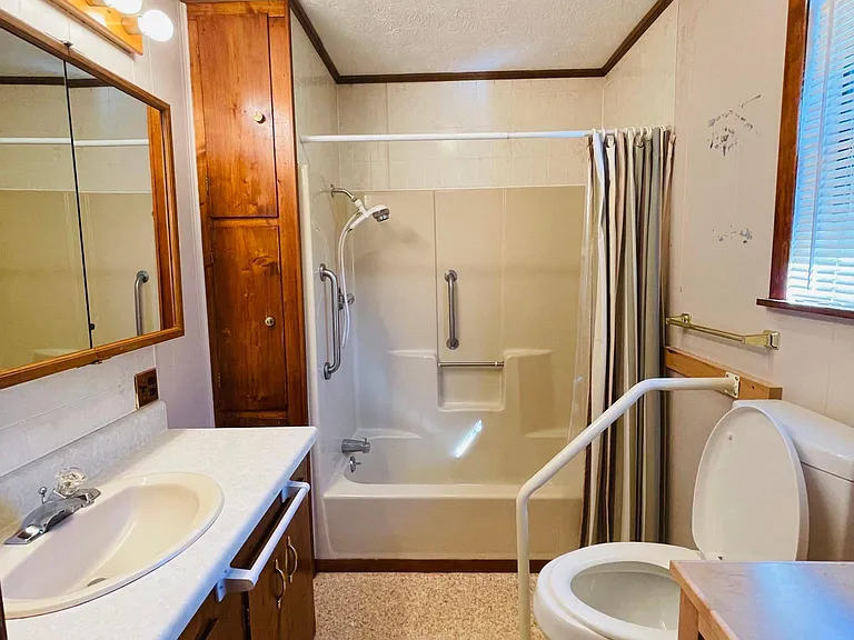 Bathroom #2