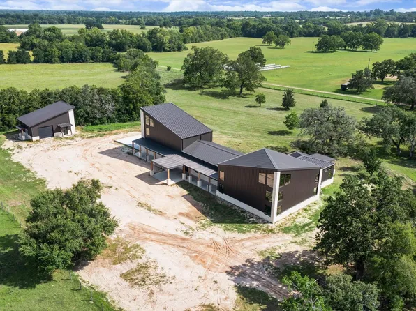 1286 S State Highway 237, Round Top, TX 78954