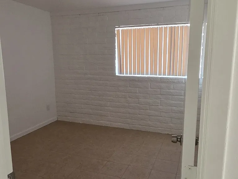 2121 N Bell Ave #2121 — Photo 4