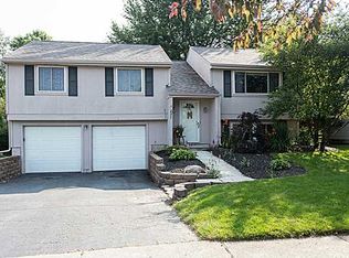 2077 Bromford Rd, Maumee, OH 43537