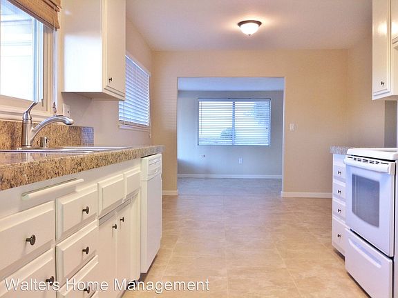4th image of 16887 Bellota Dr