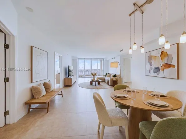 848 Brickell Key Dr APT 2702, Miami, FL 33131