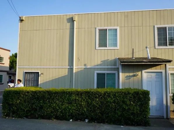 2144 Hickory Way, West Sacramento, CA 95691