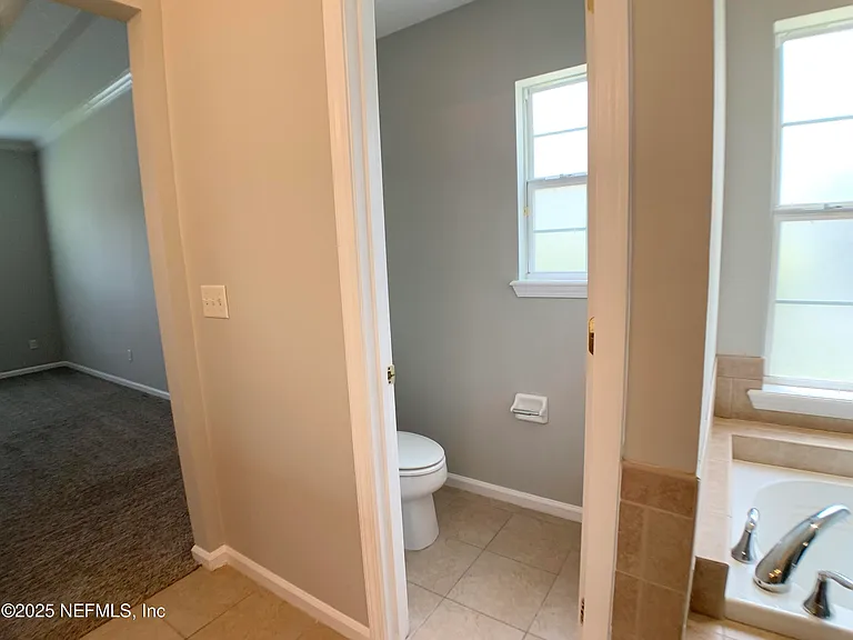 1213 Harbour Town Dr — Photo 23