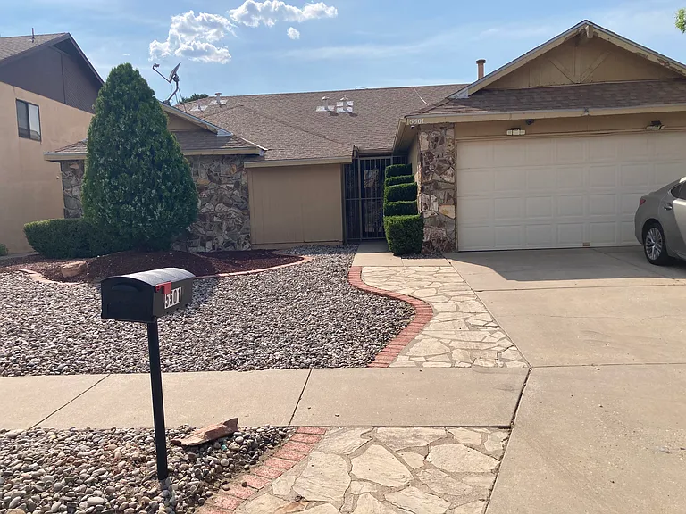 5501 Vista Sandia NE — Photo 2