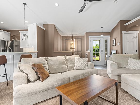 3rd image of 9625 Scotsmoor Dr SE